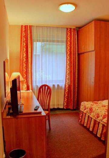 Фото номера Одноместный номер Отель Hotel Kama Park г. Серакув 4